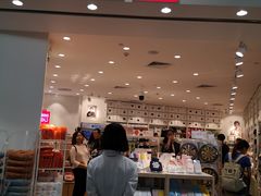 -名创优品(海珠乐峰广场店)