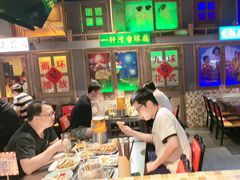 -马路牙子烧烤音乐酒馆(望京店)