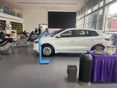 -比亚迪上海弘仁4S(杨浦店)