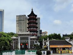 -绳金塔