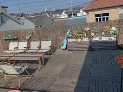 -小草屋轰趴馆别墅派对新场团建家庭聚会