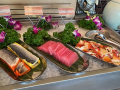 -宝利来国际大酒店-凤凰阁旋转餐厅