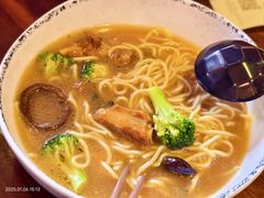 -横琴湾畔餐厅(长隆海洋王国白鲸剧场店)