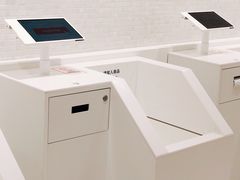 -优衣库(上海正大广场店)