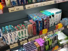 -综合保税区进口商品直销中心(新百店)