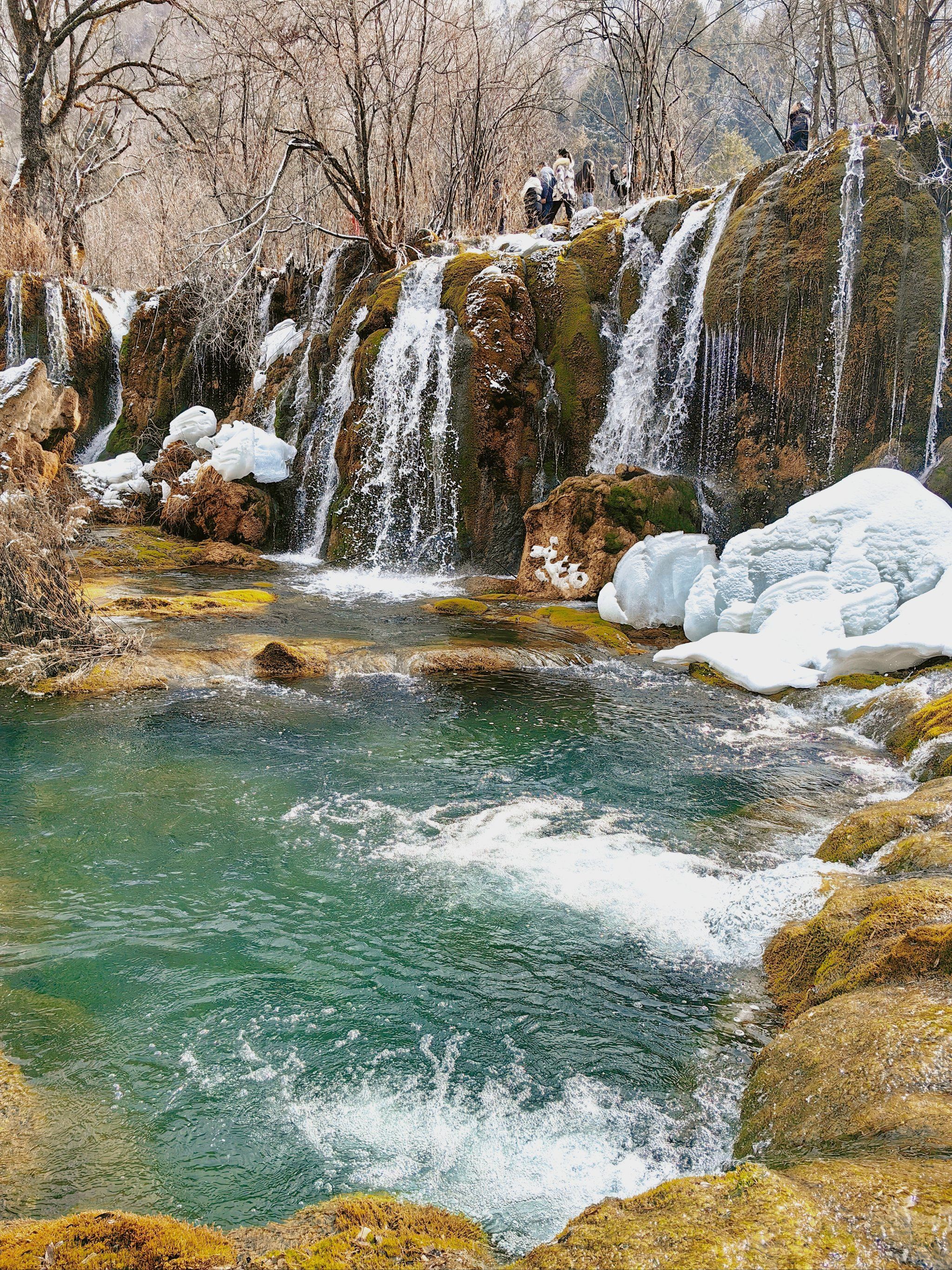第一次见冰瀑布.
