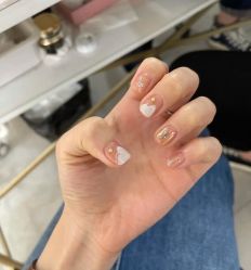 -悦指间美甲美睫