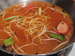 -王奋斗贵州酸汤牛肉火锅
