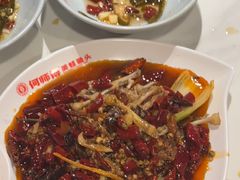-何师傅美蛙鱼头(汉街店)
