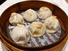 蟹粉小笼-老半斋(福州路店)