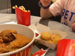 -麦当劳(展览路店)