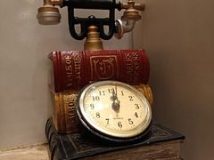 -新华里咖啡书吧(新华书店小寨店)