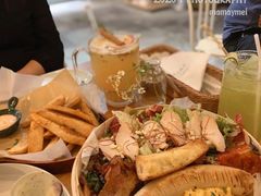 香辣薯条和泡菜酱-CHILLAX轻乐时(侨建·Hi City店)