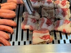 -臻牛烤肉