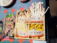 -南城十里潮汕鲜牛火锅·鲜虾生滚粥(融汇老商埠店)