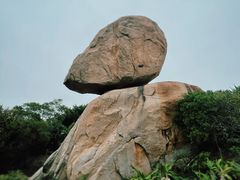 -东山风动石景区