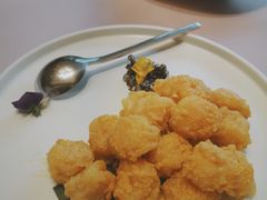 咸蛋黄焗泰国虾仁-一澜江宴·江景地标楚菜(江滩公园店)