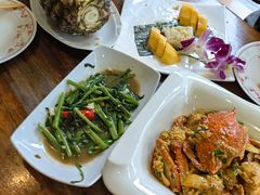 -Dang restaurant (patong phuket)