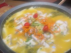 -山城外·非遗酸菜鱼(蜀都万达店)