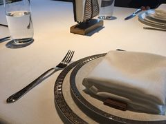 -Mogul Eatery·大亨餐酒馆