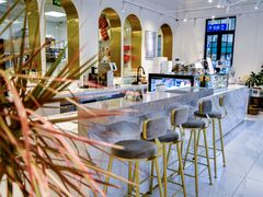 -Fridi Patisserie Cafe