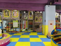 -天空之城欢乐嘉年华苏州店(环球188广场店)