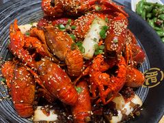 -肥肥虾庄·金牌油焖大虾(杨园滨江时代walk店)