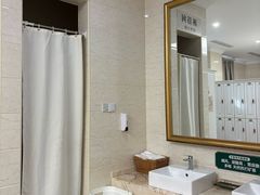 -名流健康体检中心·上海名宾门诊部