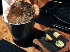 餐前包-AZUL by FUEL蓝色·法式酒馆(琶醍店)