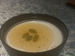 手工自制酸奶-巴扎美食·新疆菜·西域歌舞表演餐厅(新疆大厦店)