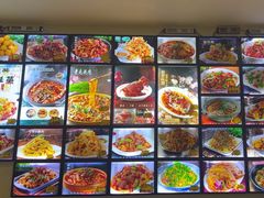 -老码头黑皮肘子锅包肉(赣水路店)