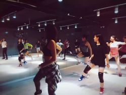 -YASAKI国际舞蹈中心