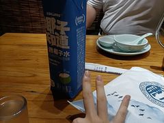 -头上红煨盐鸡·非遗院子餐厅