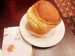 -香格里拉鱼跃地中海西餐厅·牛排披萨