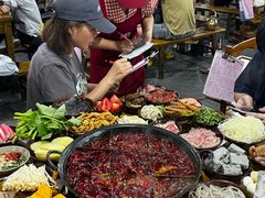 -正南齊北重庆老火锅(光华村直营店)