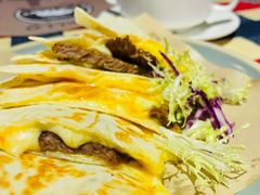 芒果牛肉芝士饼-遇见西木美式餐厅(体育路店)