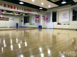 -亚太瑜伽普拉提学院