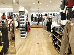 -优衣库(东莞东城万达广场店)