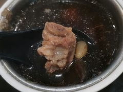 生熟地龙骨汤-银记肠粉店(中山一路店)