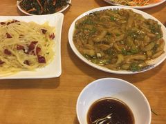 -篱笆院东北饺子王(欧阳路店)