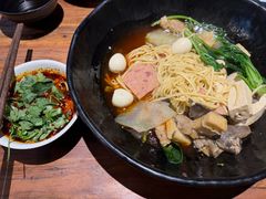 -万记麻辣烫国展总店