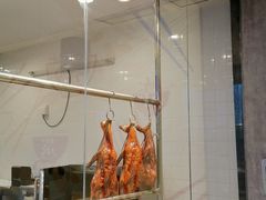 面包甜点陈列柜-百事佳烧鸭牛腩(上海虹桥站店)