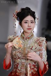 -LOVINA洛维娜婚纱礼服