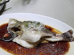 -鸭王烤鸭店(三里河店)