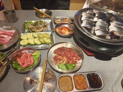 -围炉肉舍丹东海鲜烤肉·烤活鳗(步行街店)