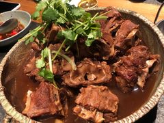 羊蝎子锅-老墙根涮肉·铜锅·烧烤(欢乐谷·王四营店)