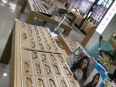 -三叶眼镜城·好视力眼镜店