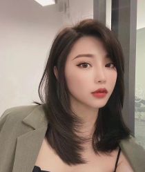 -丝语萱形象
