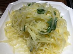 -喝丢一只鞋辣炒海鲜小烧烤(三八广场店)