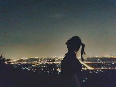 -鬼笑石后山停车场